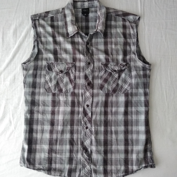 BKE Sleeveless Plaid Button Down - Picture 1 of 6